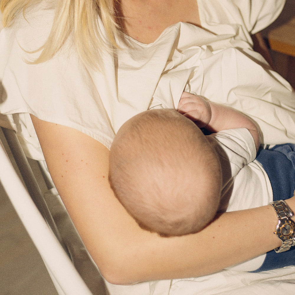 Breastfeeding: Frequent awakenings and breastfeeding at night