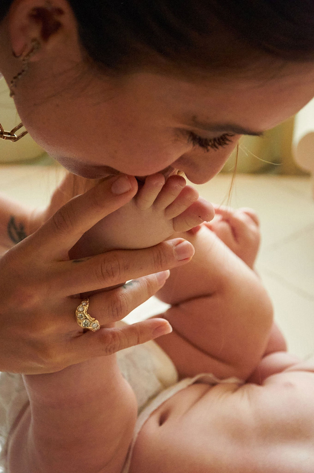 Derfor vågner din baby om natten...